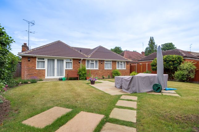 Detached house to rent in Barkham Ride, Finchampstead, Wokingham