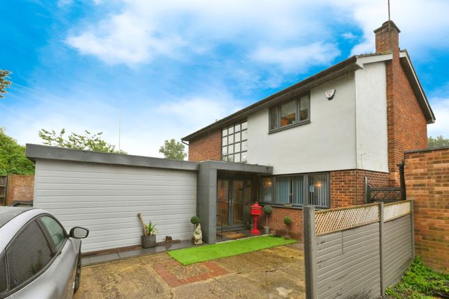 4-bed detached on Elmscott, Nazeing Road, Waltham Abbey, £675,000