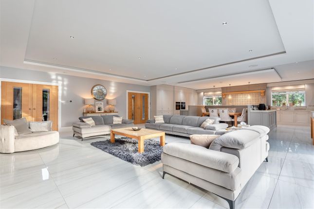 8633627-Interior17.Jpg