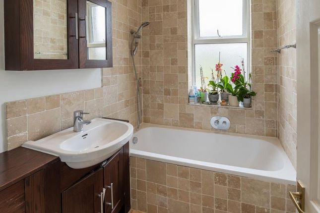 11b, San Remo Parade, Westcliff-On-Sea photo 4