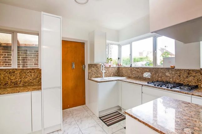 511, High Road, Harrow, HA3 photo 4