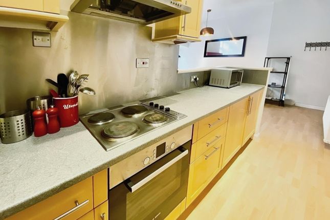 56, Flyboat House, Leeds photo 5