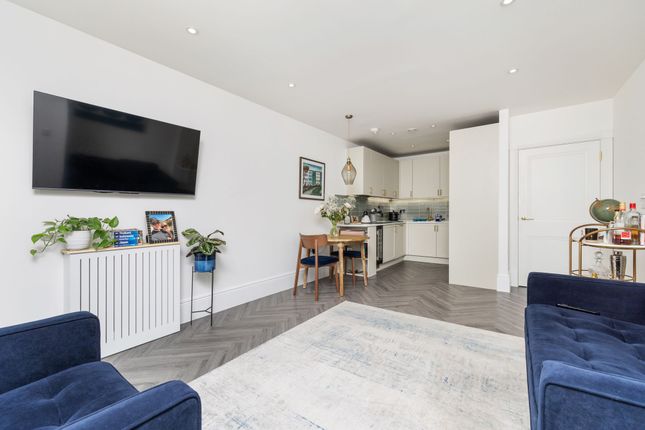 3 Galahad House Fellowes Rise, Winchester photo 4