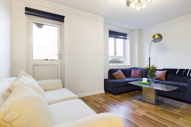 6 Taylor Court, Dorman Way, London photo 4