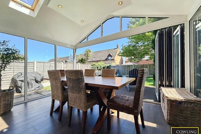 80, Woodberry Road, Wickford photo 3