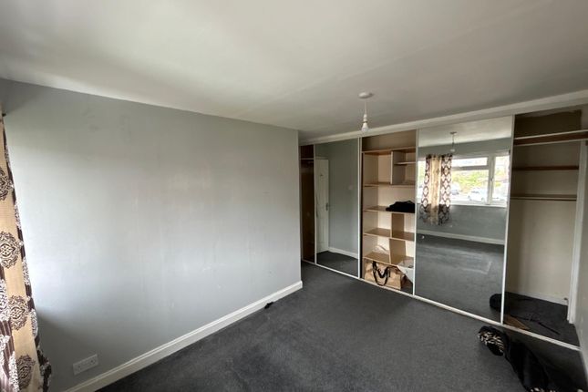 82e Dale Drive, Hayes photo 5