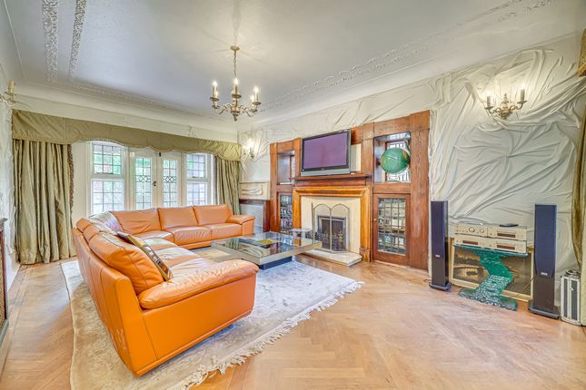18, Crowstone Avenue, Westcliff-on-sea photo 3