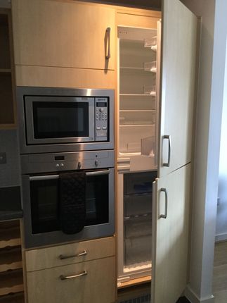 22, Princess Way, Swansea photo 4