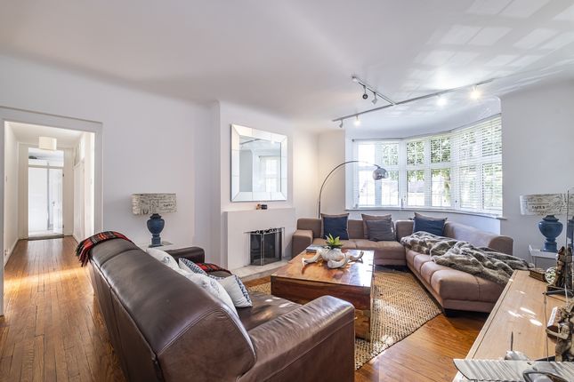 Thumbnail Flat to rent in The Downs, London