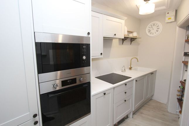 12 Church Street, Llantwit Major photo 4