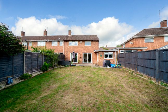 34 Chaulden Terrace, Hemel Hempstead photo 4