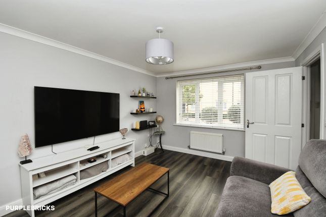 Thistle Way, Witham St Hughs, Lincoln photo 4