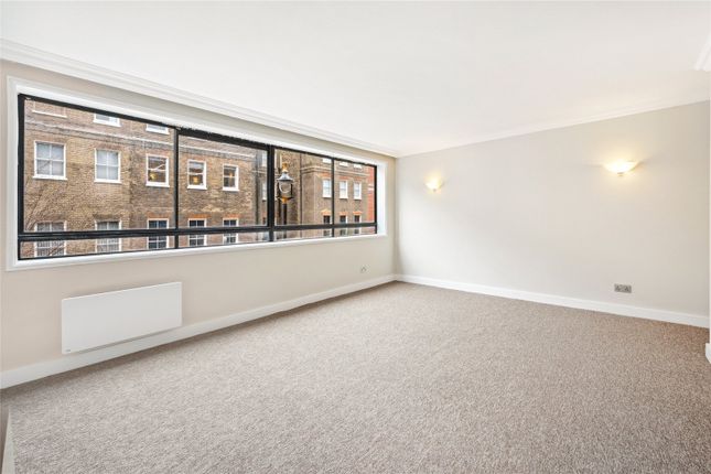 Thumbnail Flat to rent in Queen Anne Street, London
