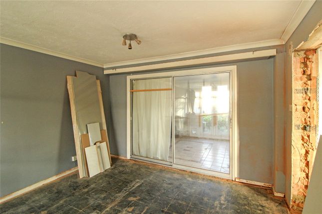 35, Treecot Drive, Essex photo 4