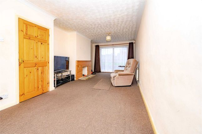 15, Minorca Way, Bedfordshire photo 3