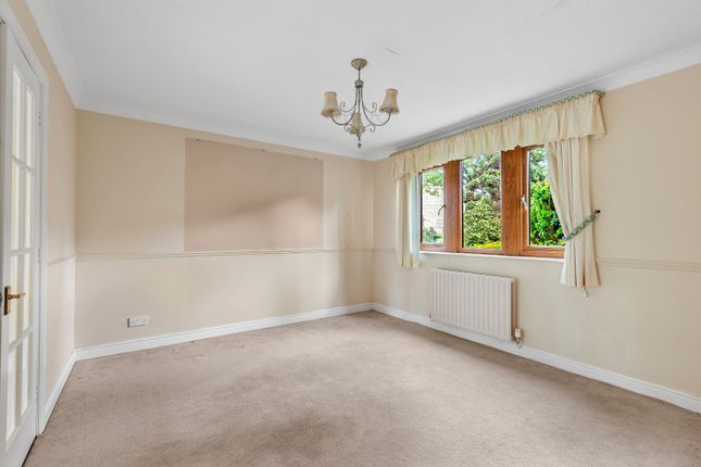 15, Banklands Avenue, Keighley photo 4