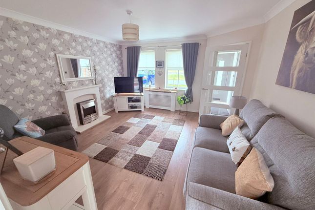 27, Mildenhall Close, Warrington photo 2