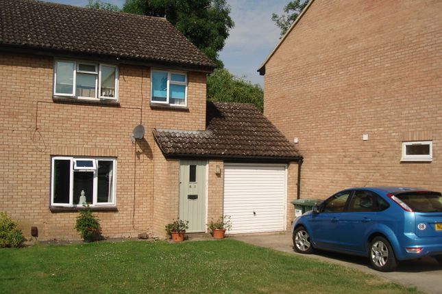 Semi-detached house to rent in Meadow Way, Yarnton
