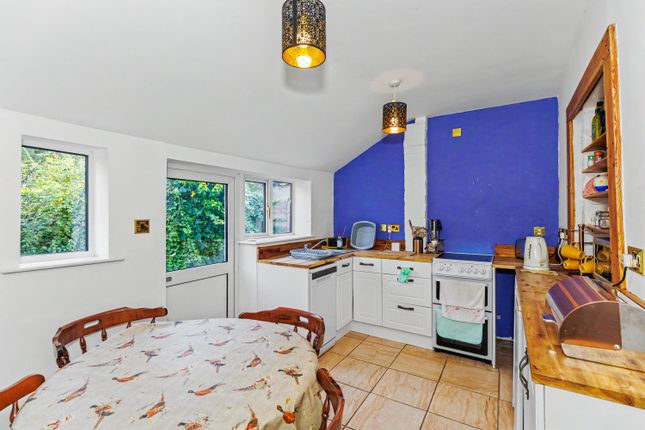 Richmond Cottage, High Street, Daventry photo 5