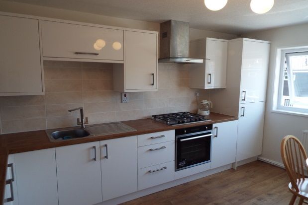 Thumbnail Terraced House To Rent In Cleveland Close Lenton Thumbnail Terraced House To Rent In Cleveland Close Lenton