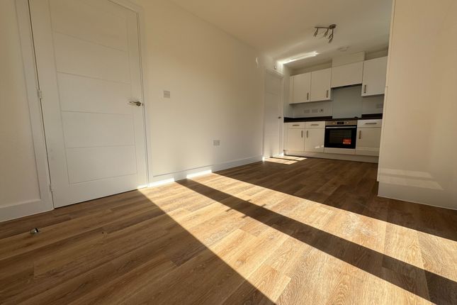 14, Stowe Street, GRANTHAM photo 2