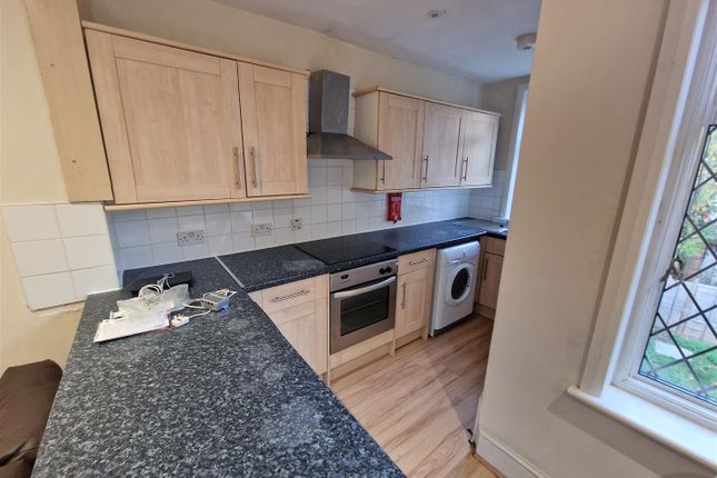 70a, Greyhound Hill, Hendon photo 3
