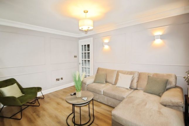 40, Ladeside Place, Rothesay photo 4