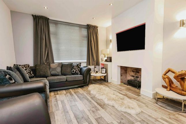 90, Woodgate Lane, BIRMINGHAM photo 2