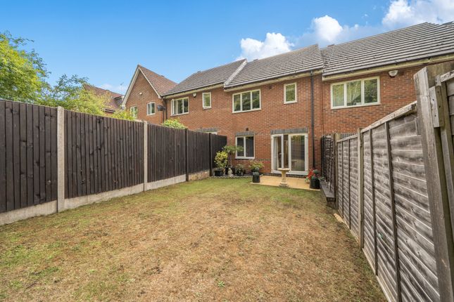 16, Padstow Close, Orpington photo 2