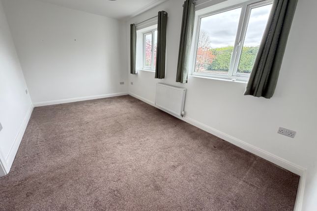 31, Woodcote Road, Wolverhampton photo 2