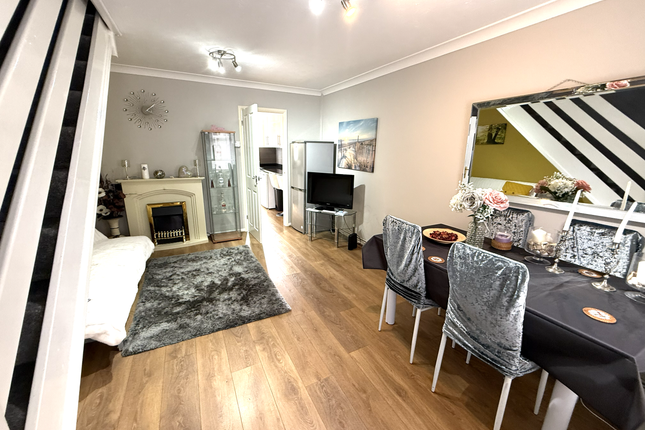 87, Slepe Crescent, Parkstone photo 2