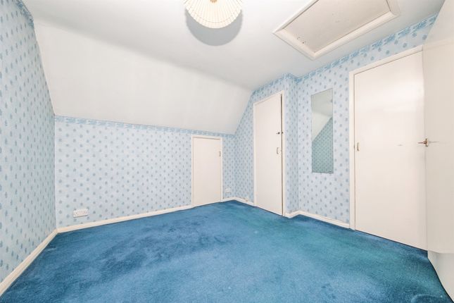 27, Endsleigh Court, Colchester photo 2