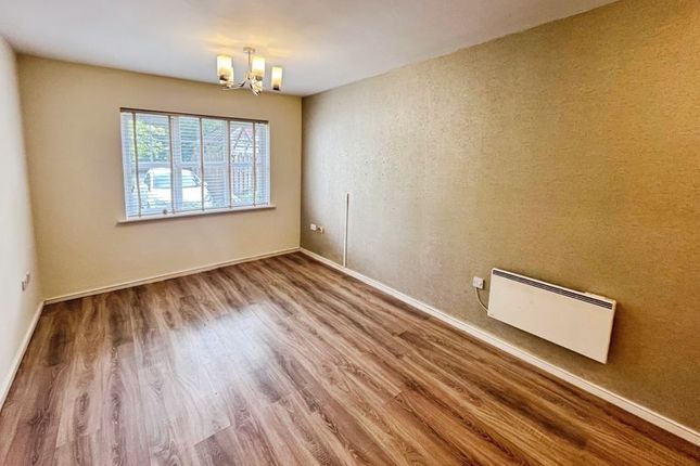 15, Astley Brook Close, Bolton photo 2