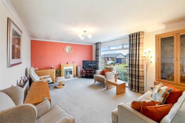 "Johnshaven", 8, Tullich Terrace, Tillicoultry photo 2