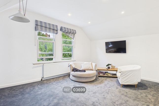 81, Waterloo Crescent, Nottingham, NG7 4AX photo 2