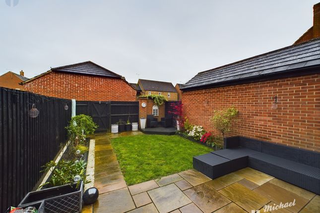 End terrace house for sale in Swallow Lane, Aylesbury