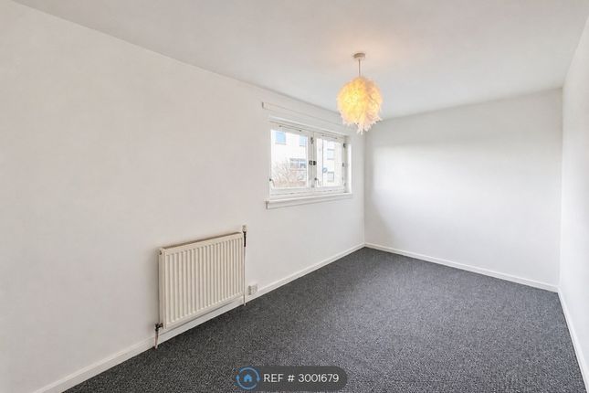 St James Place, Stevenston photo 5