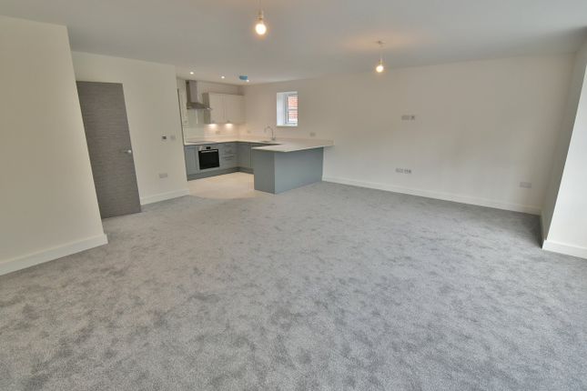 Thomas Court, 14 Golf Links Road, Ferndown photo 3