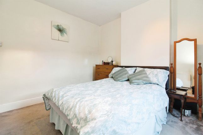 32, Spencer Street, CHESTERFIELD photo 5