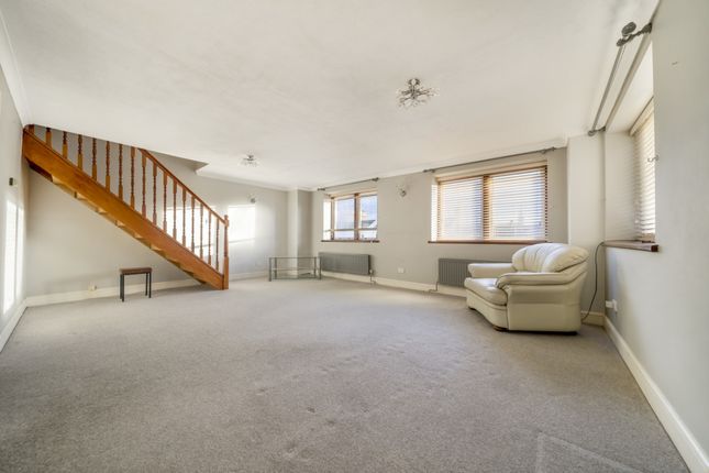 97, Stanstead Road, London photo 2