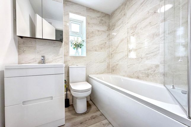 5, Barrowburn Green, Stockton-on-Tees photo 2