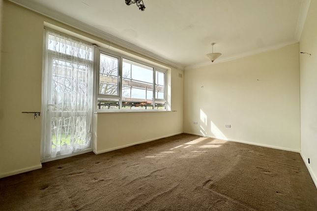 Flat 9, Ruskin Court, Eltham photo 2