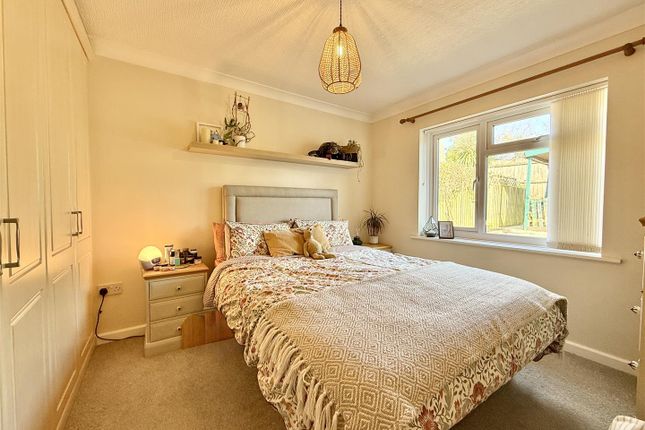 27, Peaseditch, Brixham photo 4