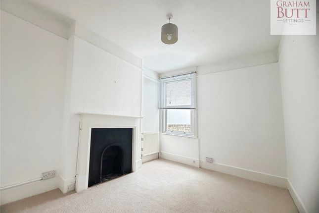 60,, Northcourt Road, West Sussex photo 5
