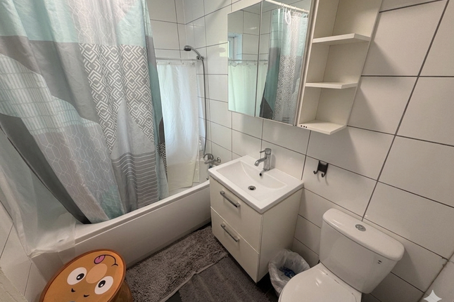 17A, Milton Keynes photo 5