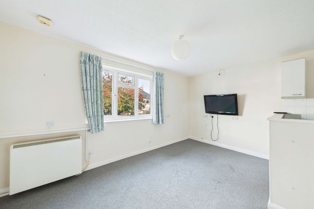 15 Dower Court, Paignton photo 2