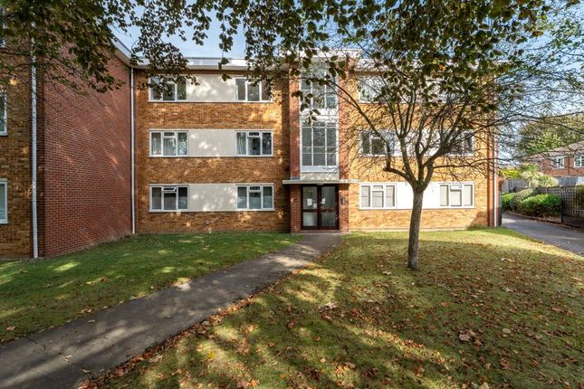 Thumbnail Flat for sale in Albion Road, Sutton