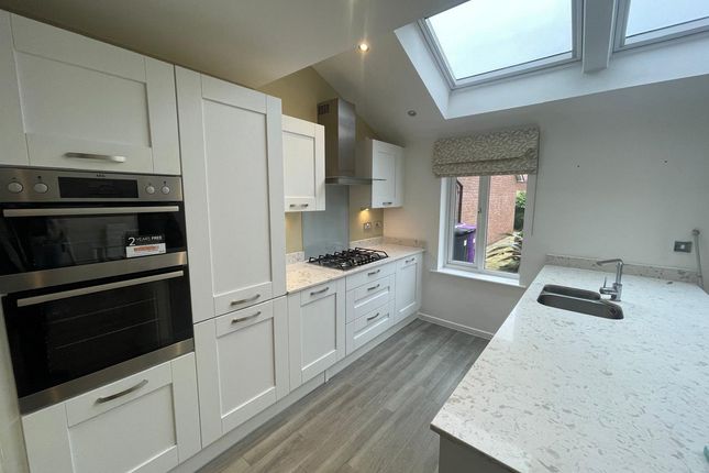 27, Ambergate Road, Bilston photo 4