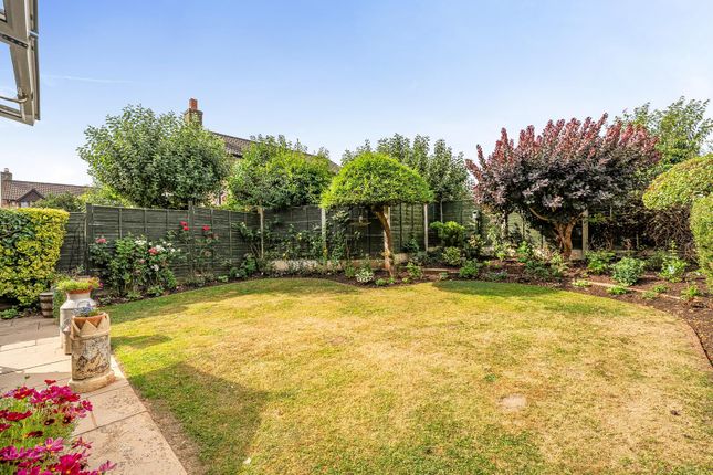 6, Chinon Place, Tiverton photo 4