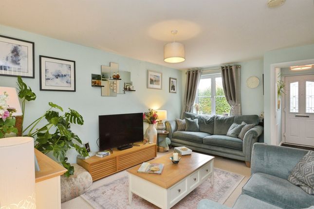 23, Moors Close, Milton Keynes photo 3
